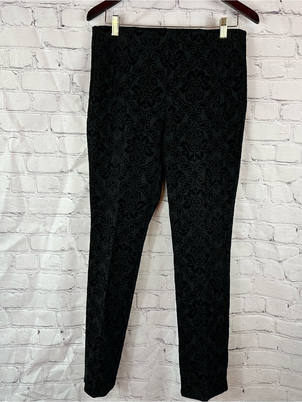 Chico's (0.5) Black damask velvet Textured Leggings women S holiday boho